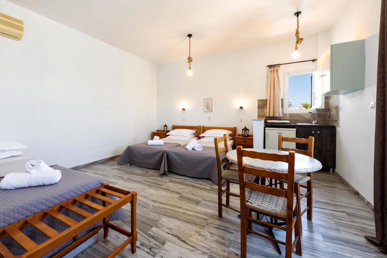 Astoria Apartments Paros Island ภายนอก รูปภาพ